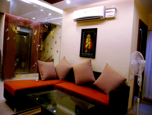 Hotel Sri Madhura Inn Hyderabad Exterior photo